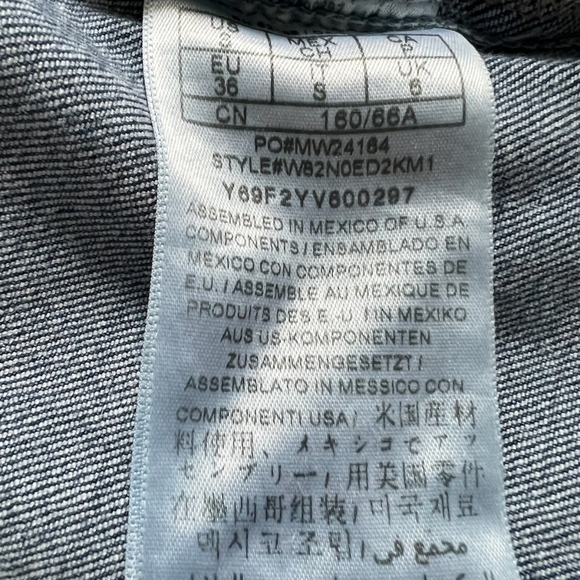 Guess Denim Jacket. Medium Faded Washed. - Picture 9 of 9